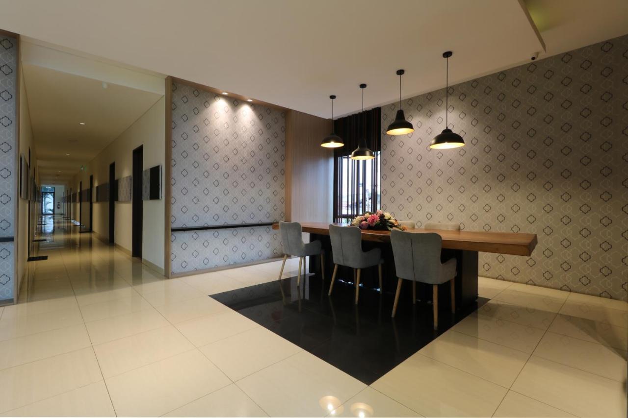 Plaza 54 Residence Jakarta Exterior foto